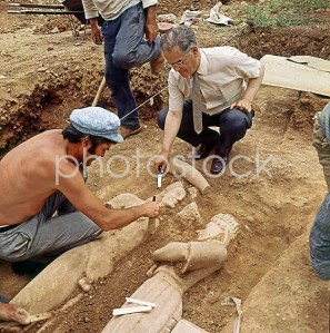 aaa09224-merenta-excavation-frasikleia-kouros-markopoulo
