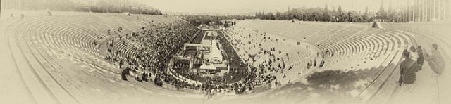 700px-Pano_del_Estadio_Panathinaikó
