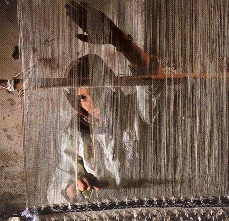 3.1.Work_Weaving_fabric_production