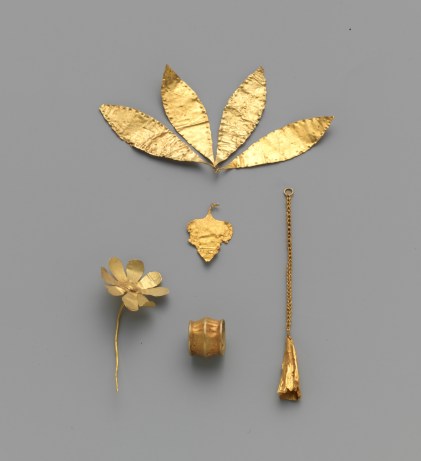 Gold flower Minoan Early Minoan II–III The Metropolitan Museum of Art