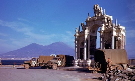 American-army-trucks-park-007
