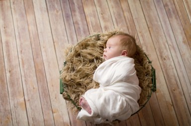 modern-Newborn-Photography-Pensacola_-8(pp_w900_h599)