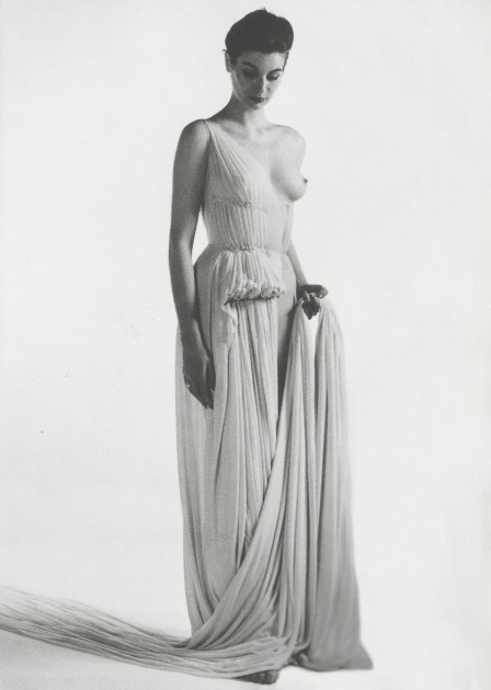 madame-gres-dress-photographed-by-willy-maywald-1939