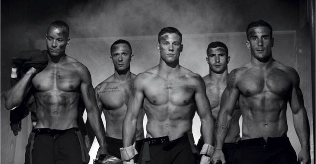 sensuales-bomberos-calendario-portada